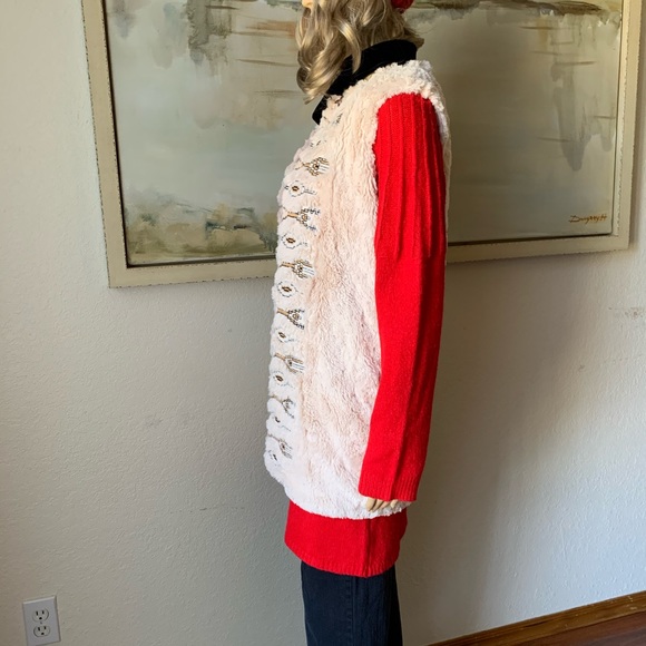 Flying Tomato Embroidered Faux Fur Vest - Picture 14 of 17
